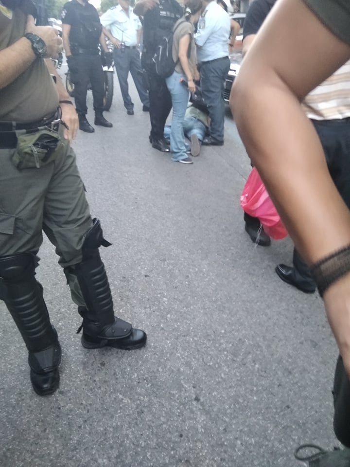 Θεσσαλονίκη: Προκλητική σύλληψη δυο Τούρκων αγωνιστών κατά την διάρκεια παρέμβασης [VIDEO]