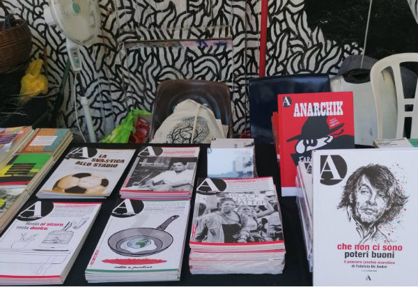 [Ιταλία] Το θλιβερό δίλημμα του περιοδικού A Rivista Anarchica