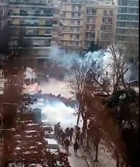 Θεσσαλονίκη | Χημικά και καταστολή δεν φοβίζουν τον κόσμο του αγώνα! (photos & vid)