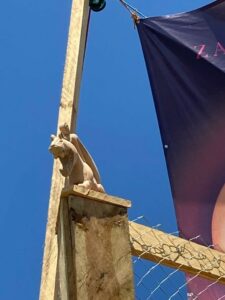 Ανακοινώνουν την έναρξη του ταξιδιού τους προς την Ευρώπη οι Ζαπατίστας. 10 Απρίλη του 2021. Στα άτομα, τις ομάδες, τις συλλογικότητες [...]