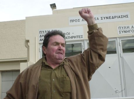 Πέθανε ο Θεολόγος Ψαραδέλλης