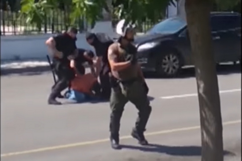 Ένας χρόνος από τον άγριο ξυλοδαρμό και βασανισμό του Βασίλη Μάγγου από την ΕΛ.ΑΣ. (14/6/20)