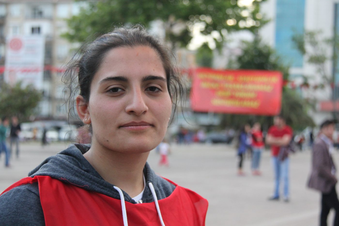 Συνέντευξη της Helin Bölek λίγο πριν τον θάνατό της από απεργία πείνας