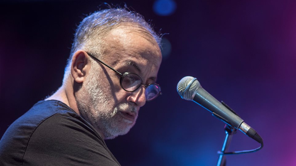 Στην υπηρεσία του Έθνους – Για την ιδεολογική λειτουργία του ελληνικού τραγουδιού