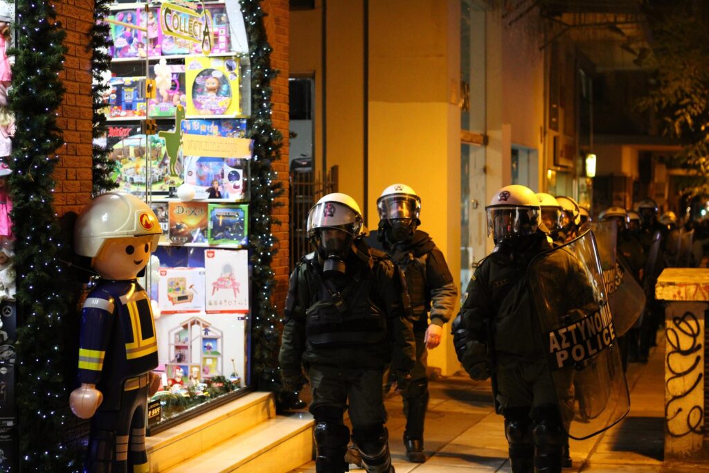 Πορεία οργής στη Θεσσαλονίκη για τη δολοφονία του 16χρονου Ρομά Κώστα 'Κάλο' Φραγκούλη