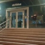 Ρουβίκωνας: Παρέμβαση στα γραφεία της DoValue στο Μοσχάτο Ρουβίκωνας: Παρέμβαση στα γραφεία της DoValue στο Μοσχάτο