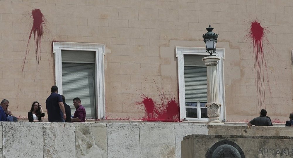 Ρουβίκωνας: Δίκη παρωδία με βαριές καταδίκες