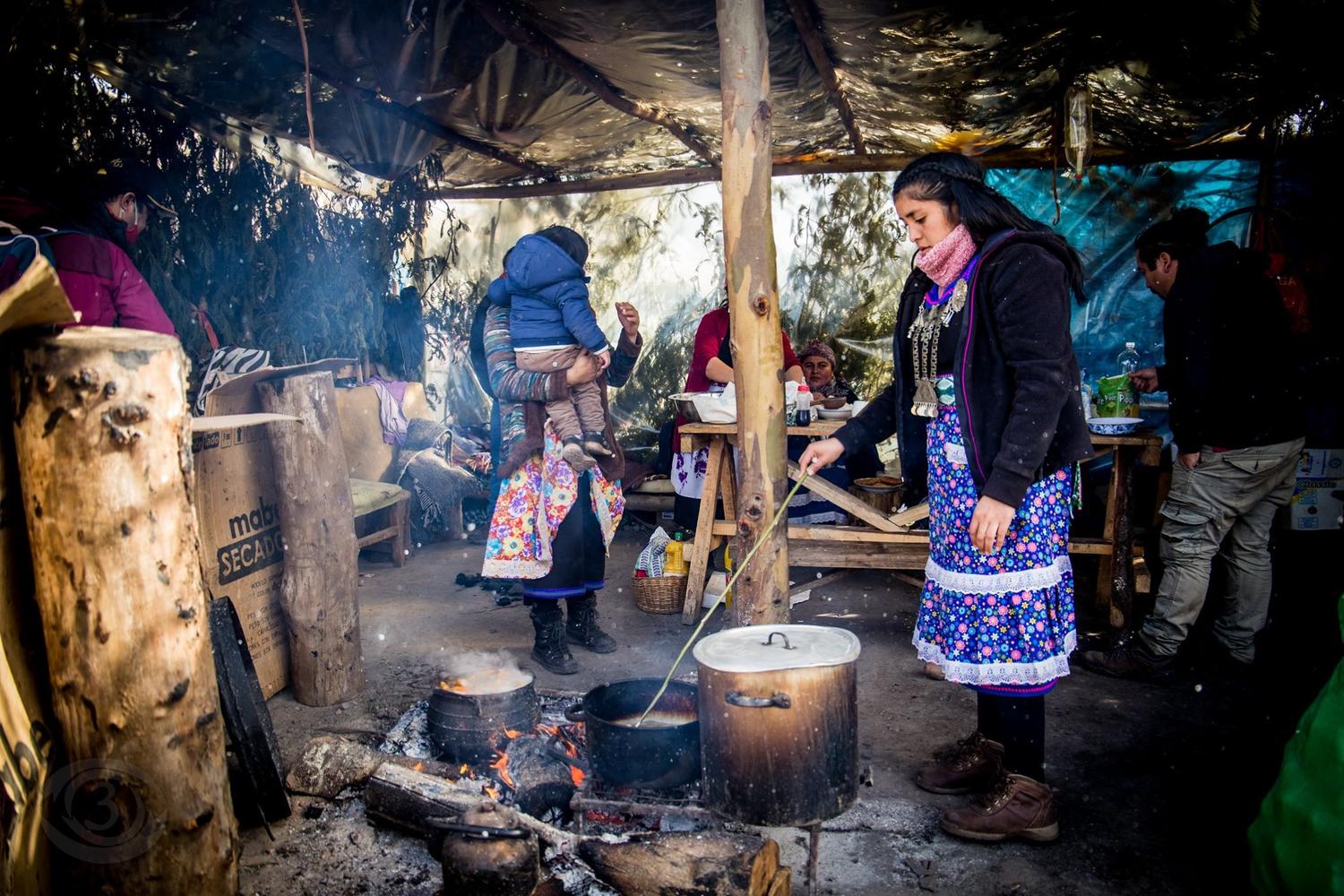 Οι πολιτικοί κρατούμενοι των Mapuche σε απεργία πείνας βρίσκονται στο χείλος του θανάτου