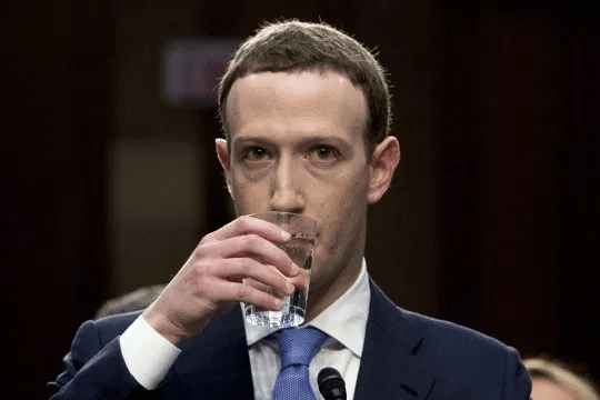 Το Facebook ανακοινώνει καταστολή εναντίον των αναρχικών