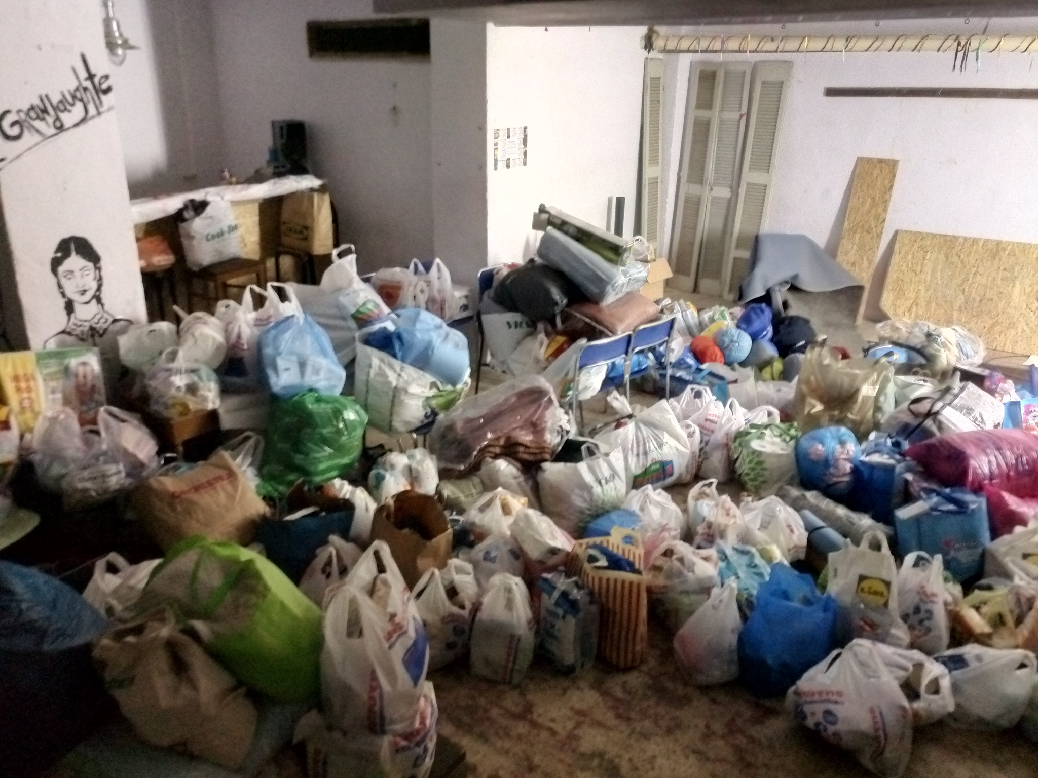 ΕΜΕΙΣ! (Με αφορμή μια δράση αλληλεγγύης για τους πρόσφυγες της Μόριας)