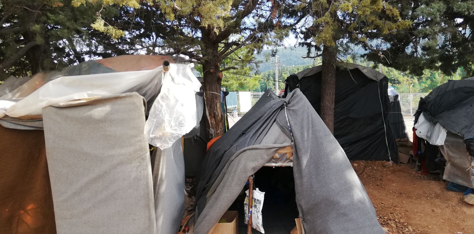 Ανταπόκριση από το camp προσφύγων στη Μαλακάσα