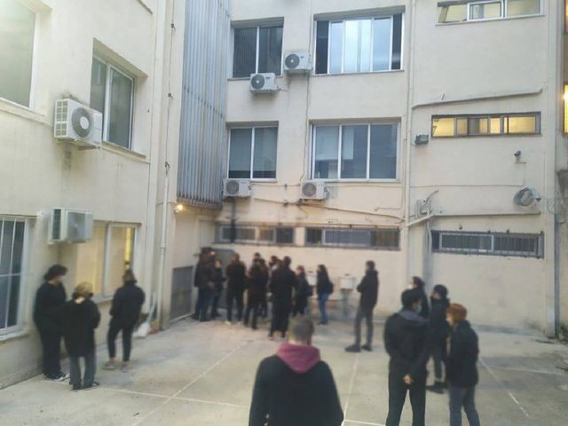 Γιάννενα Επώνυμη καταγγελία αστυνομικής αυθαιρεσίας και ψευδομαρτυρίας στην Αστυνομική διεύθυνση Ηπείρου. Στις 17/11/2020, στο διάστημα μεταξύ 4:20μμ