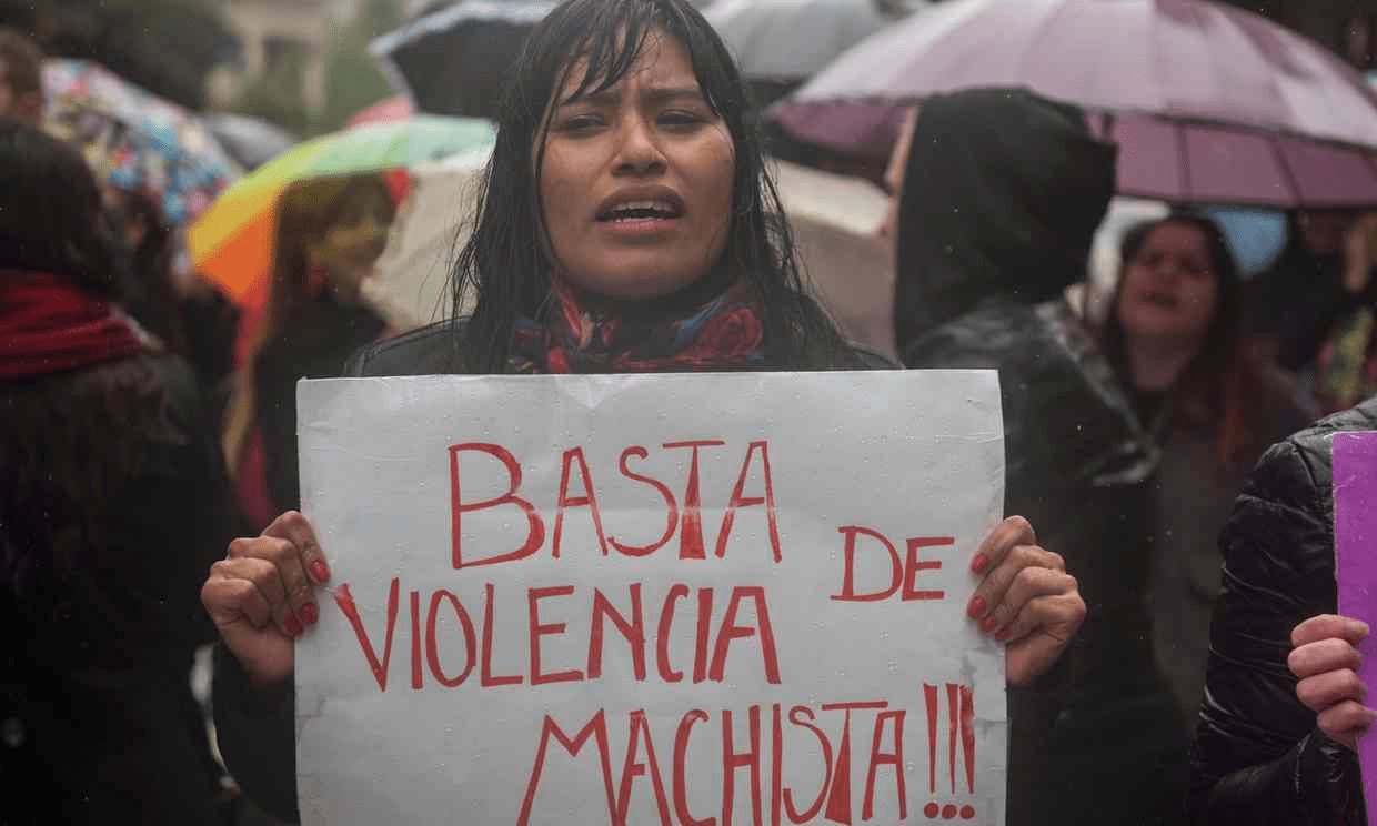 Το φεμινιστικό κίνημα της Αργεντινής αντιμετωπίζει τον Diego Maradona