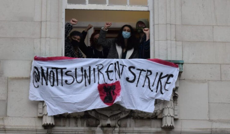Μαζικές απεργίες πληρωμών ενοικίου από φοιτητές σαρώνουν τη Μεγάλη Βρετανία.
