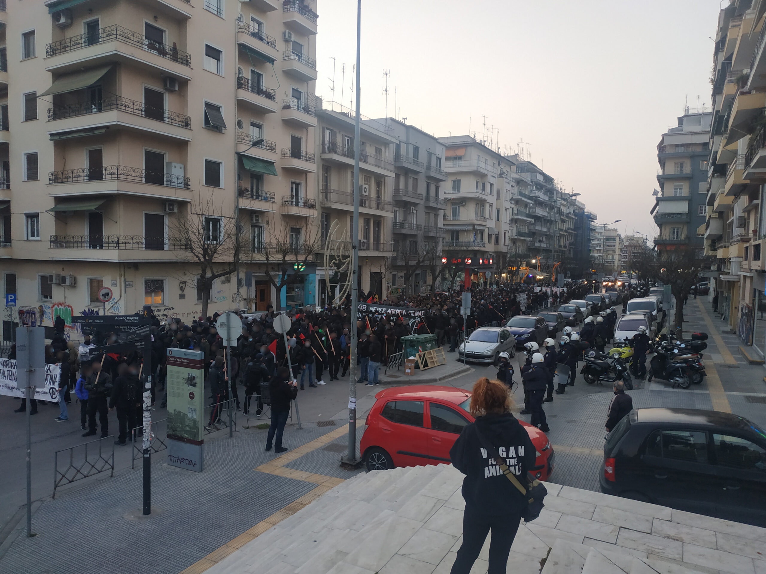 Θεσσαλονίκη | Μαζική πορεία αλληλεγγύης στον Δ. Κουφοντίνα (photos & vid)