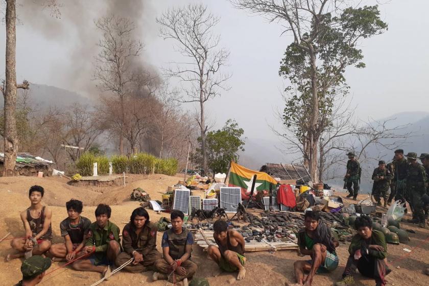 Οι επαναστάτες καταλαμβάνουν τον έλεγχο της βάσης Tatmadaw στην πολιτεία Kayin της Μιανμάρ