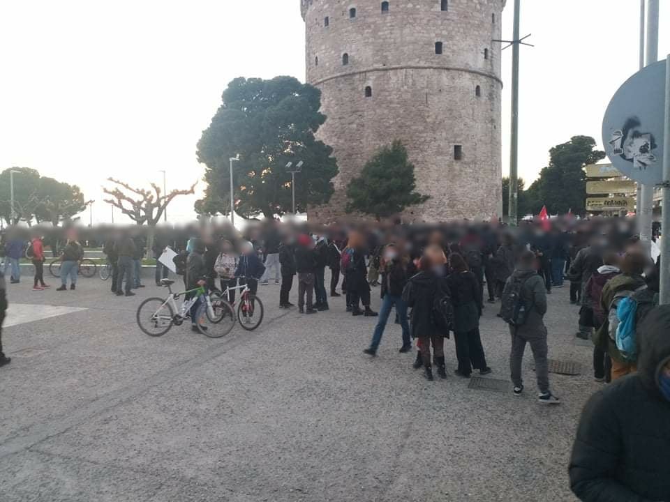Θεσσαλονίκη | Συγκέντρωση στον Λευκό Πύργο σε ένδειξη αλληλεγγύης στον Δ. Κουφοντίνα. Αυτή την ώρα πραγματοποιείται συγκέντρωση.