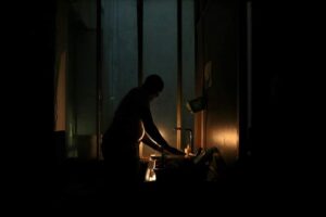 Νέα απόπειρα εκκένωσης της Νοταρά | Αλληλεγγύη ενάντια στο σκοτάδι. Για 3η φορά μέσα σε λίγες μέρες το κράτος έκοψε το ρεύμα από την Νοταρά.
