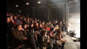ΚΕΝΟ ΔΙΚΤΥΟ- Ένα βήμα πίσω, ένα άλμα ΕΜΠΡΟΣ. Ανακοίνωση της συλλογικότητας ΚΕΝΟ ΔΙΚΤΥΟ για την ανακατάληψη του ελεύθερου θεάτρου ΕΜΠΡΟΣ[...]