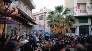 ΚΕΝΟ ΔΙΚΤΥΟ- Ένα βήμα πίσω, ένα άλμα ΕΜΠΡΟΣ. Ανακοίνωση της συλλογικότητας ΚΕΝΟ ΔΙΚΤΥΟ για την ανακατάληψη του ελεύθερου θεάτρου ΕΜΠΡΟΣ[...]
