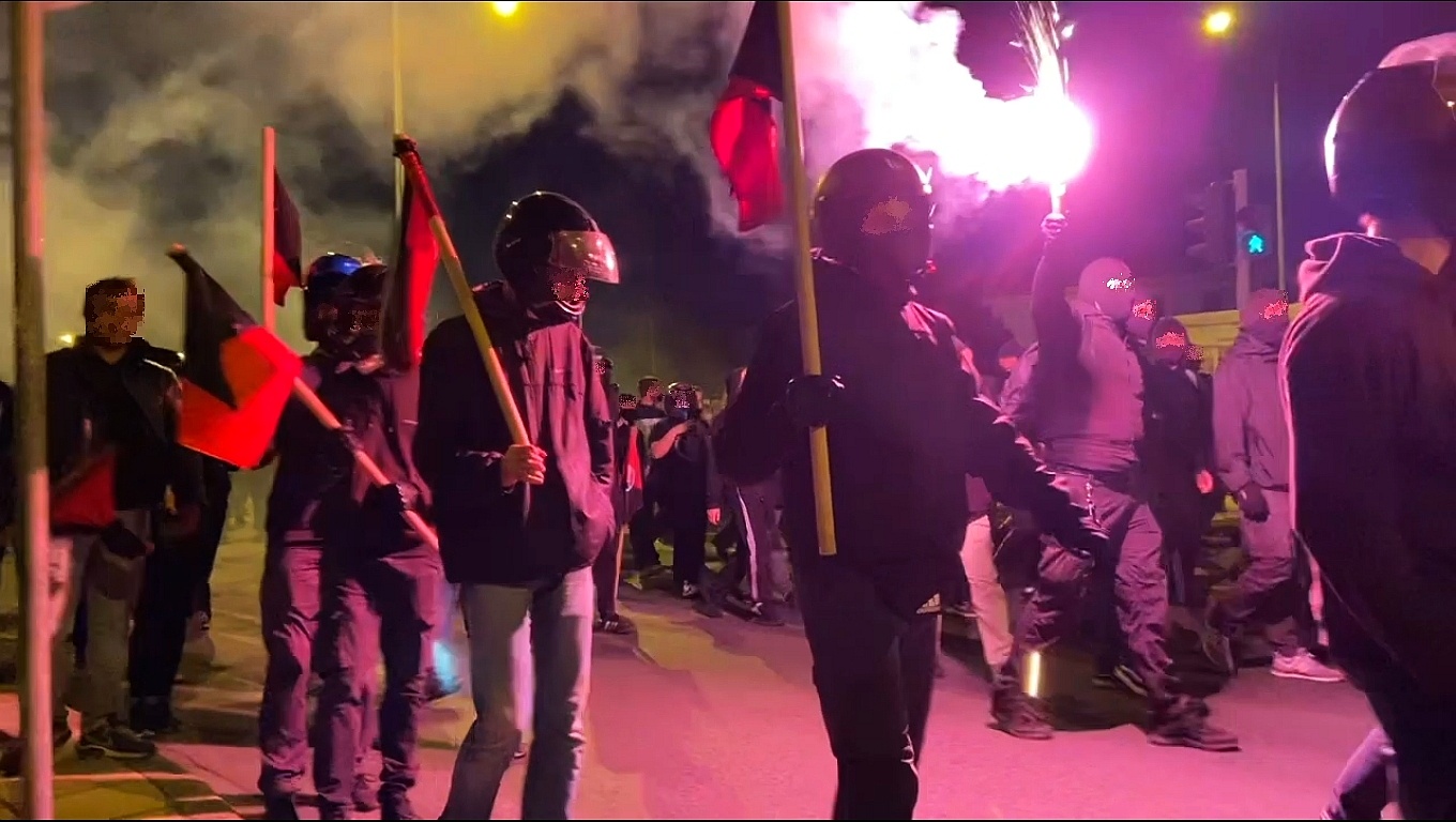 [Video] Θεσσαλονίκη: Το κάλεσμα του «Ιερού Λόχου» κατάφερε να μαζέψει 50 φασίστες και… 1.500 αντιφασίστες