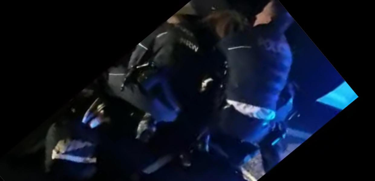 Νεκρός Έλληνας μετανάστης σε αστυνομικό τμήμα του Βούπερταλ της Γερμανίας. Γύρω στα 60 με 100 άτομα συγκεντρώθηκαν και πραγματοποίησαν [...]
