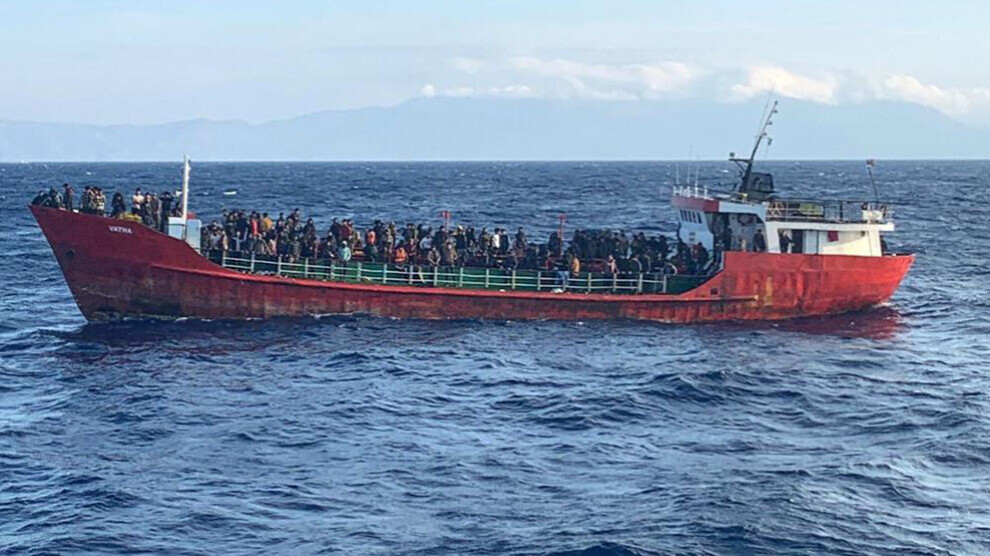 400 μετανάστες να θαλασσοδέρνονται μεσοπέλαγα
