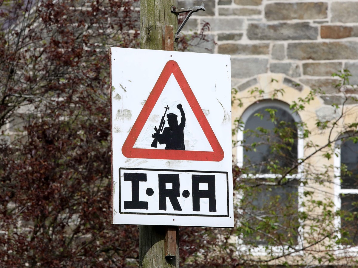 Ιρλανδία. Ο IRA στέλνει ένα νέο χαιρετισμό στους εθελοντές, τους φυλακισμένους συντρόφους και τους υποστηρικτές του σε όλο τον κόσμο