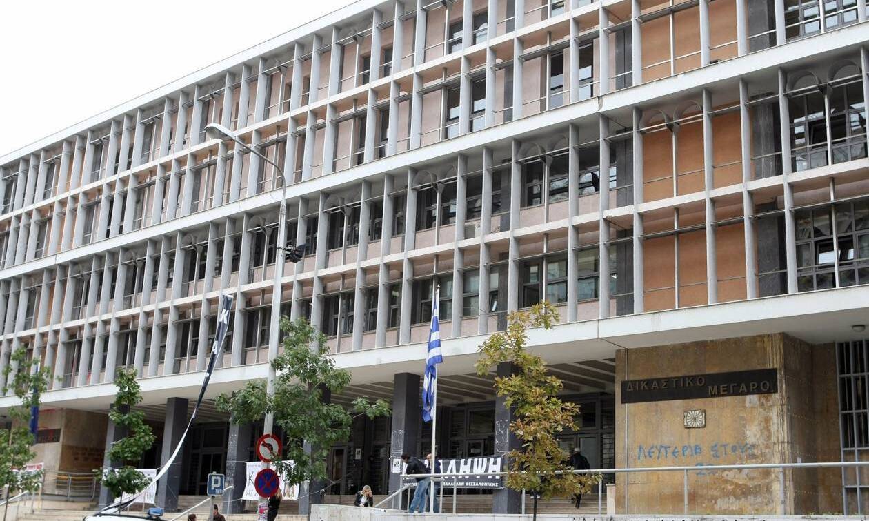 δικαστήρια Συλλήψεις αναρχικών από την αντιτρομοκρατική στη Θεσσαλονίκη | Καλέσματα αλληλεγγύης