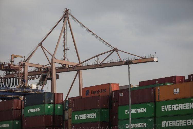 Καταγγελία για το εργατικό ατύχημα στην COSCO, στο λιμάνι του Πειραιά | Ένωση Εργαζομένων Διακίνησης Εμπ/τίων στις προβλήτες του Πειραιά
