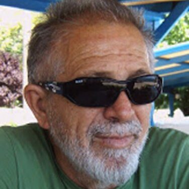 Έφυγε σήμερα από τη ζωή ο κοινωνικός αγωνιστής Γιώργος Κολέμπας