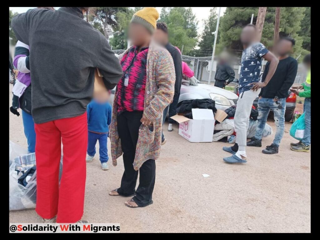 Επίσκεψη στρατοπέδου προσφύγων Ριτσώνας μετά τη πυρκαγιά
