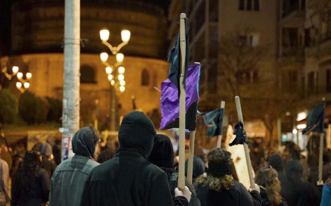 Μαζική φεμινιστική πορεία για τη Μέρα της Γυναίκας στη Θεσσαλονίκη