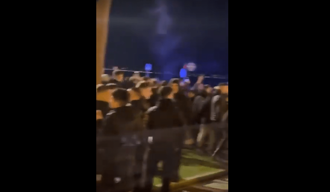 Ομαδική επίθεση σε 2 κουήρ άτομα στην πλατεία Αριστοτέλους [VIDEO]