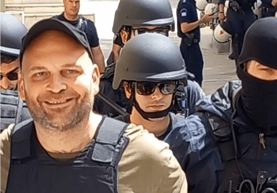 rouvikonas Ρουβίκωνας: Ανακοίνωση για σύλληψη και δίωξη μέλους μας