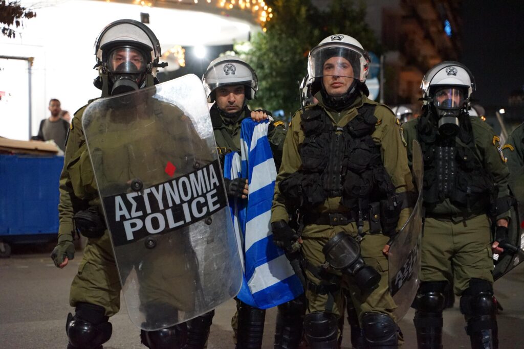 Αναίτια επίθεση των ΜΑΤ και 110 συλλήψεις στην επέτειο της 6ης Δεκέμβρη στη Θεσσαλονίκη [VIDEO & φωτορεπορτάζ]