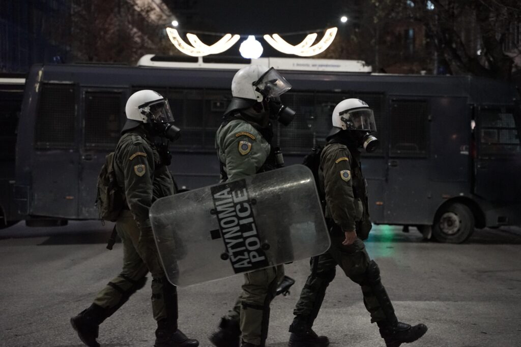 Αναίτια επίθεση των ΜΑΤ και 110 συλλήψεις στην επέτειο της 6ης Δεκέμβρη στη Θεσσαλονίκη [VIDEO & φωτορεπορτάζ]