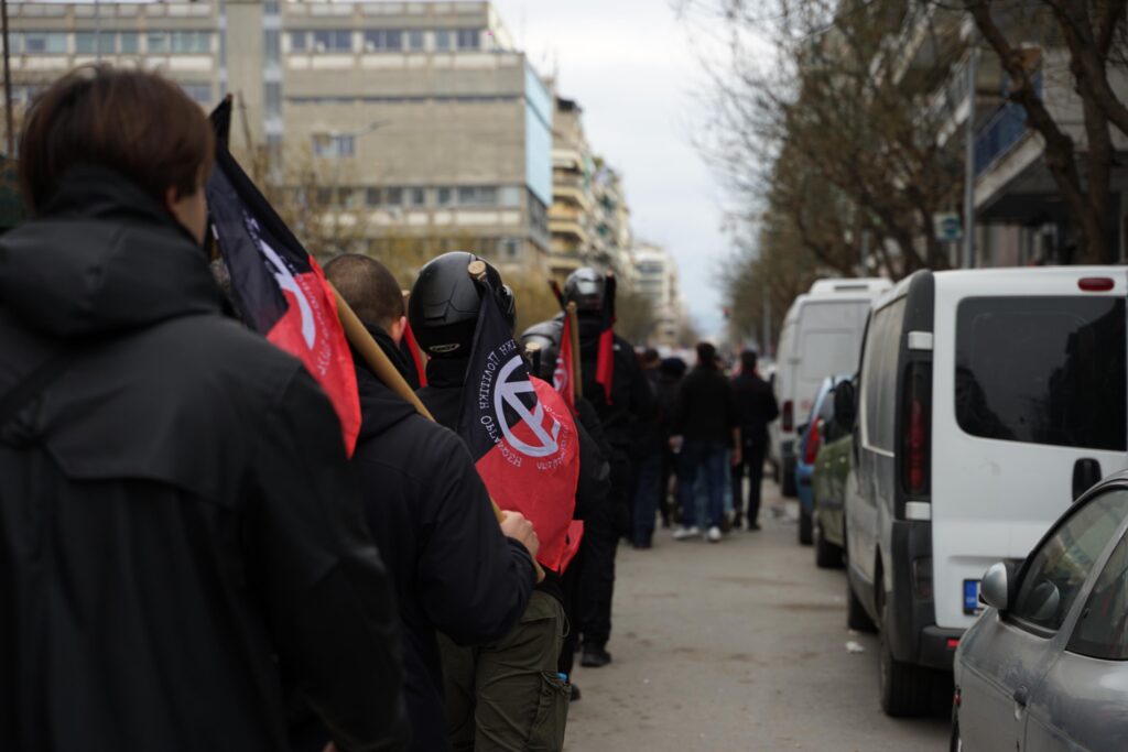 Εκατοντάδες χιλιάδες άνθρωποι στους δρόμους για το κρατικό έγκλημα των Τεμπών [VIDEO & φωτορεπορτάζ]