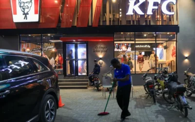 Πάνω από 170 συλλήψεις για επιθέσεις σε καταστήματα KFC στο Πακιστάν κατά τη διάρκεια διαδηλώσεων για τον πόλεμο στη Γάζα