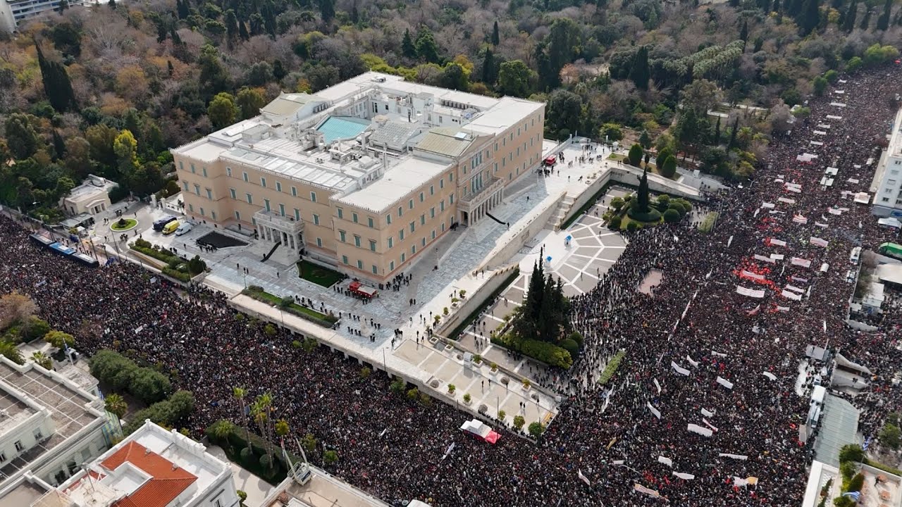 Κρατικό έγκλημα στα Τέμπη: Ο μεγεθυντικός φακός των ψιλών γραμμάτων. Μέρος Β’