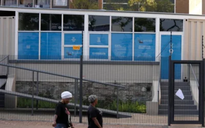 Αφρικανοί ερευνητές εργάζονται για την ίαση του HIV, αλλά οι περικοπές της βοήθειας από τις ΗΠΑ παρεμποδίζουν την πρόοδό τους