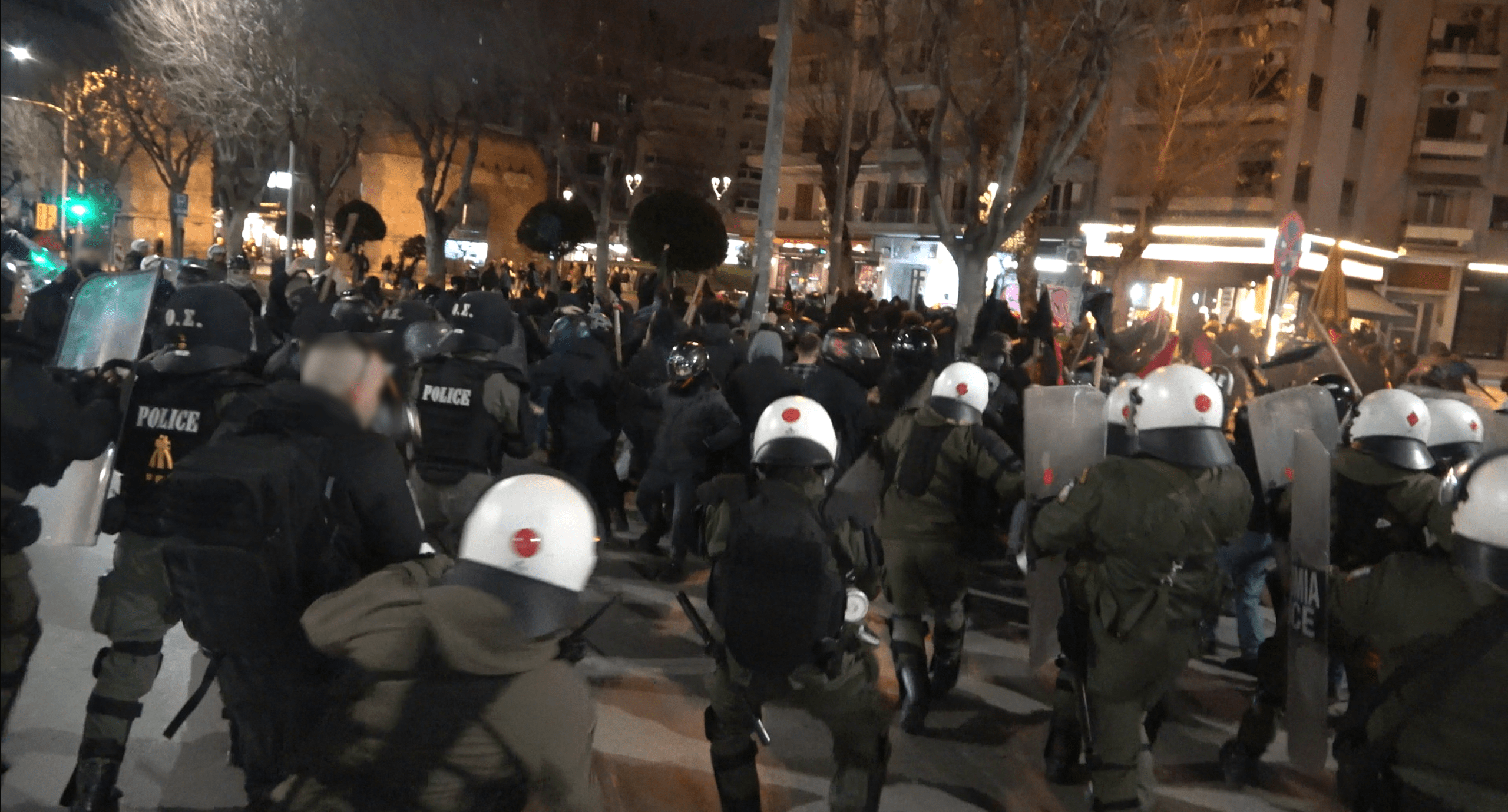 Αντιφασιστική νίκη στη Θεσσαλονίκη αλλά και αναίτια & βάρβαρη επίθεση της αστυνομίας στην αντιφασιστική πορεία [VIDEO].